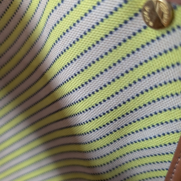 Tote Bag with extra strap for over the shoulder carrying. - Picture 4 of 10